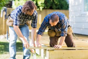 How to Hire a Deck or Patio Contractor